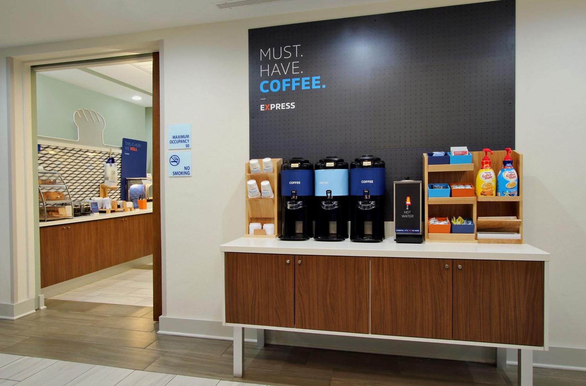 Holiday Inn Express Hotel & Suites Saint - Hyacinthe By Ihg Eksteriør billede