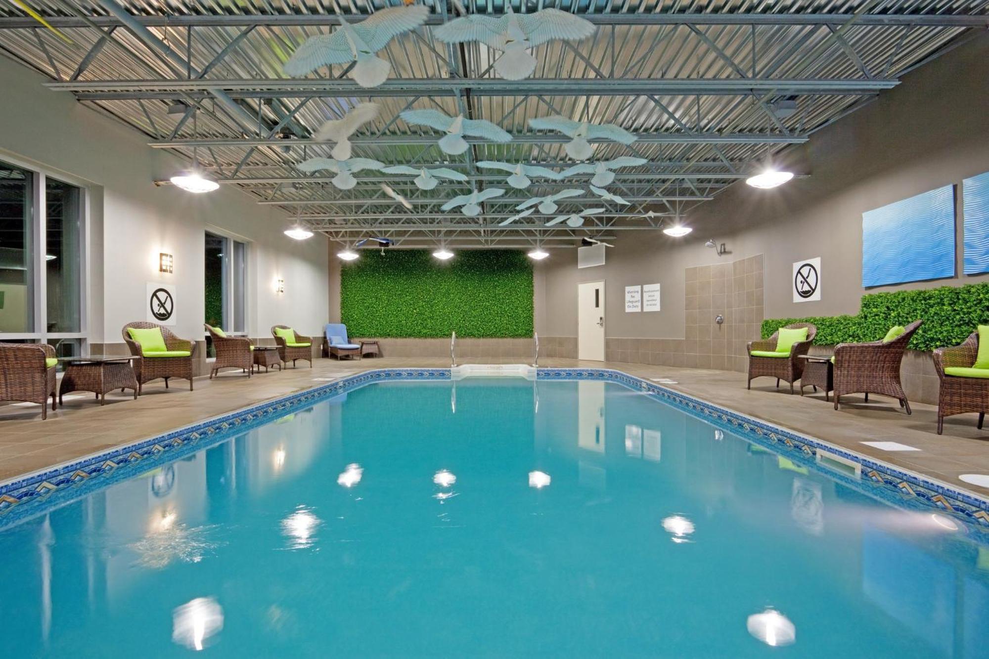 Holiday Inn Express Hotel & Suites Saint - Hyacinthe By Ihg Eksteriør billede