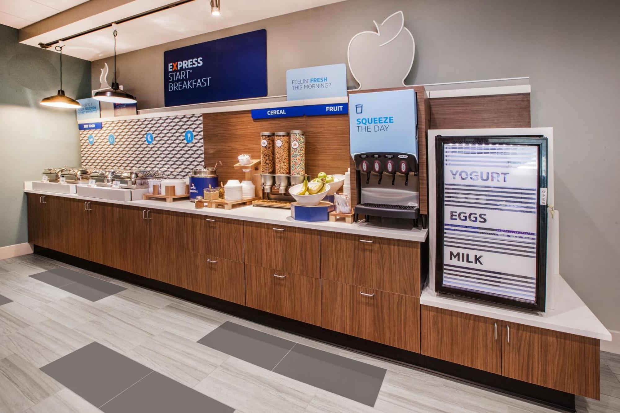 Holiday Inn Express Hotel & Suites Saint - Hyacinthe By Ihg Eksteriør billede