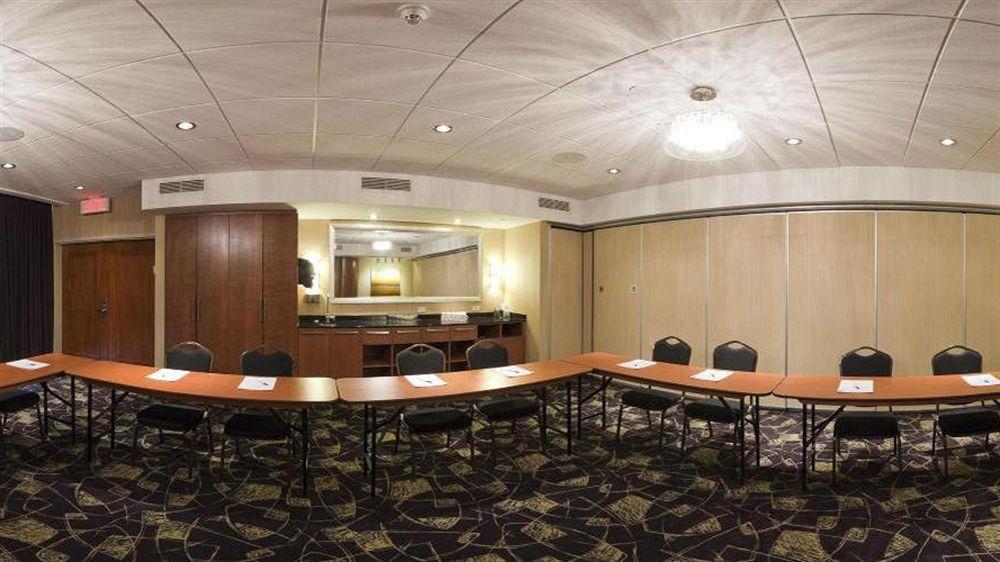 Holiday Inn Express Hotel & Suites Saint - Hyacinthe By Ihg Eksteriør billede
