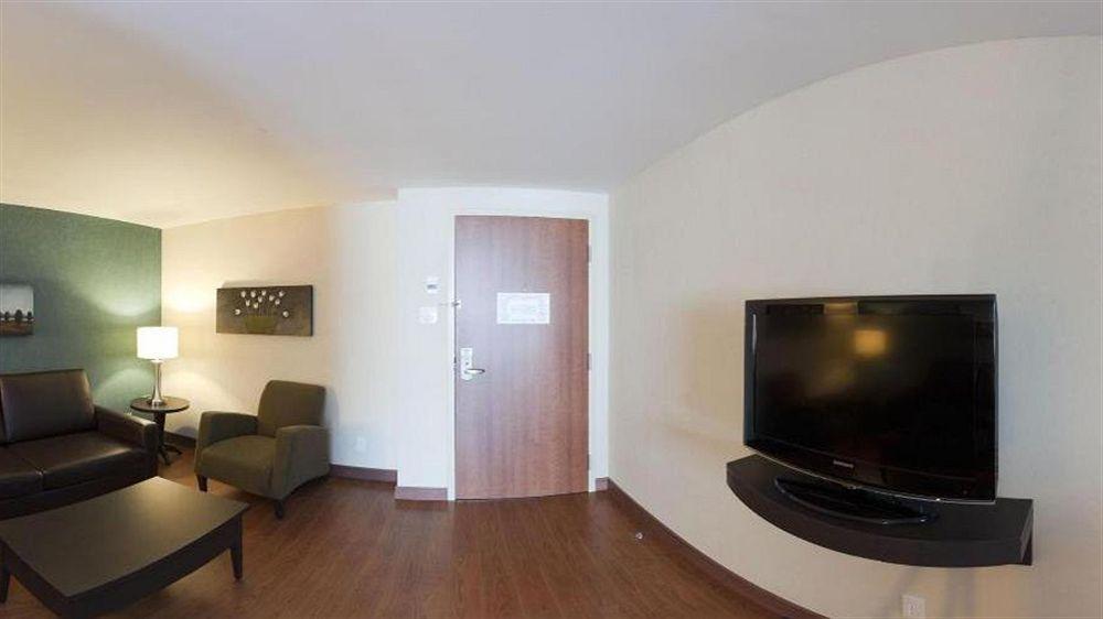 Holiday Inn Express Hotel & Suites Saint - Hyacinthe By Ihg Eksteriør billede